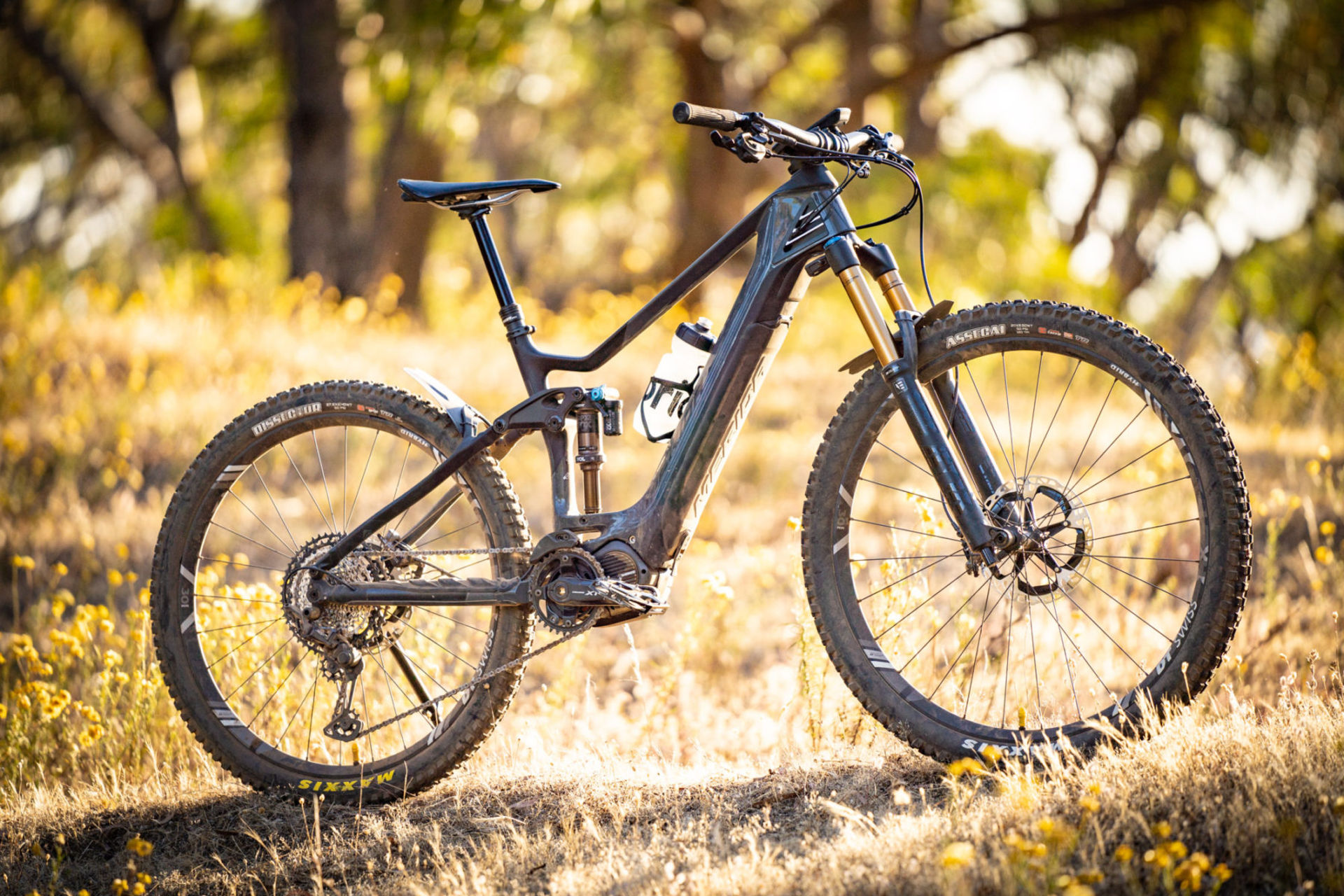 merida, flow mountain bike magazine, eone sixty, electric mountain bike, mtb, ebike, full suspension, merida and norco, review, carbon,